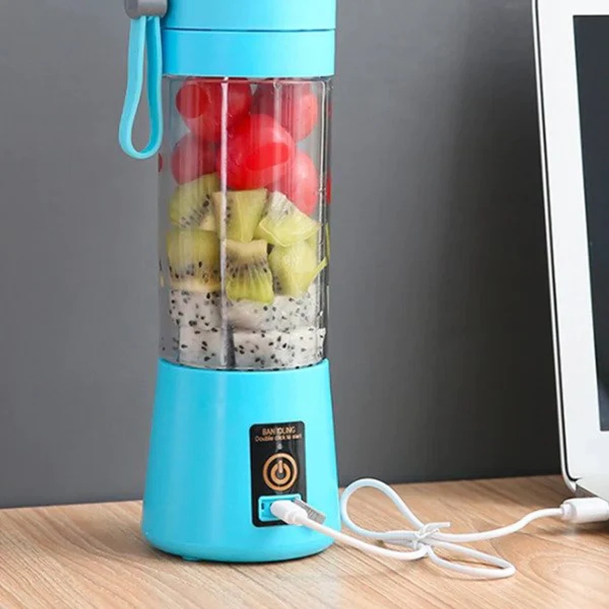 Portable Electric Rechargeable Juicer - Image 4