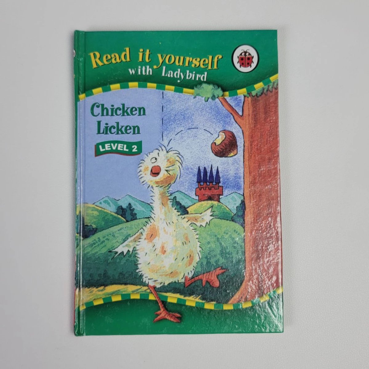 Ladybird level-02 Hardcover (Chicken Licken)