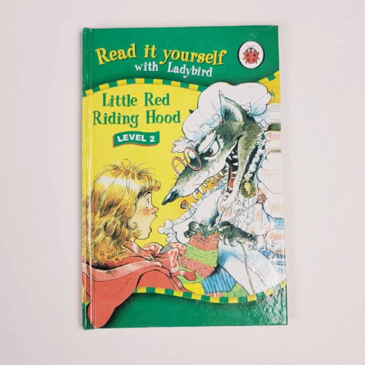 Ladybird level-02 Hardcover (Little Red Riding Hood)